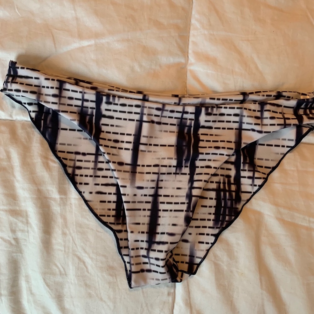 Blue and white ruffle bikini bottoms